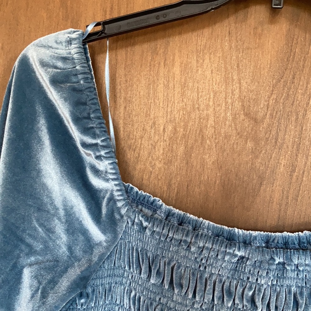 Relisted LC Lauren Conrad smocked flounce hem velvet dress duller blue size M - Picture 16 of 16